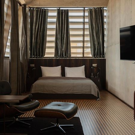 Hotel Monopol วรอตซวาฟ ภายนอก รูปภาพ A room at the hotel