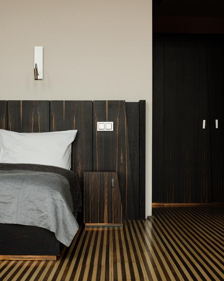 Hotel Monopol วรอตซวาฟ ภายนอก รูปภาพ Ebony wood