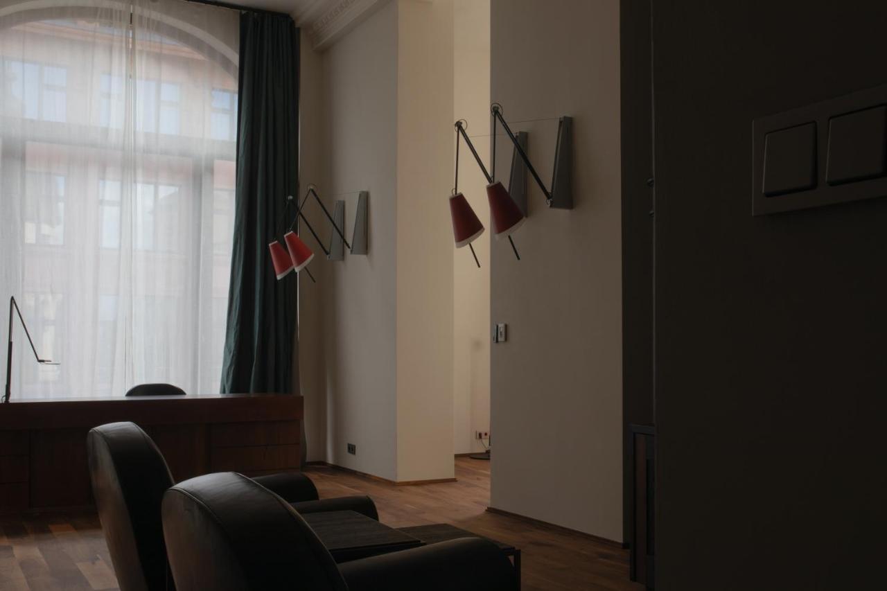 Hotel Monopol วรอตซวาฟ ภายนอก รูปภาพ A room in the German National Museum of Music