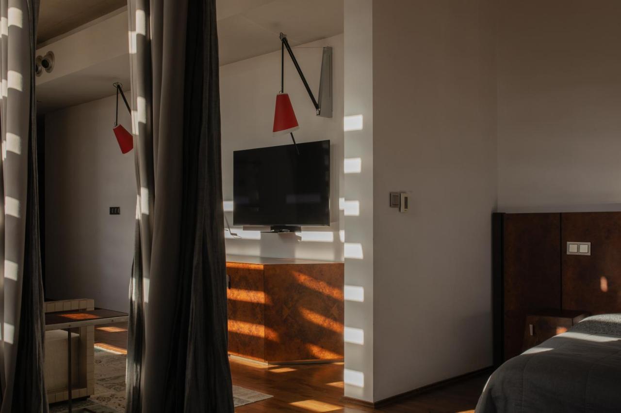 Hotel Monopol วรอตซวาฟ ภายนอก รูปภาพ A room at the hotel