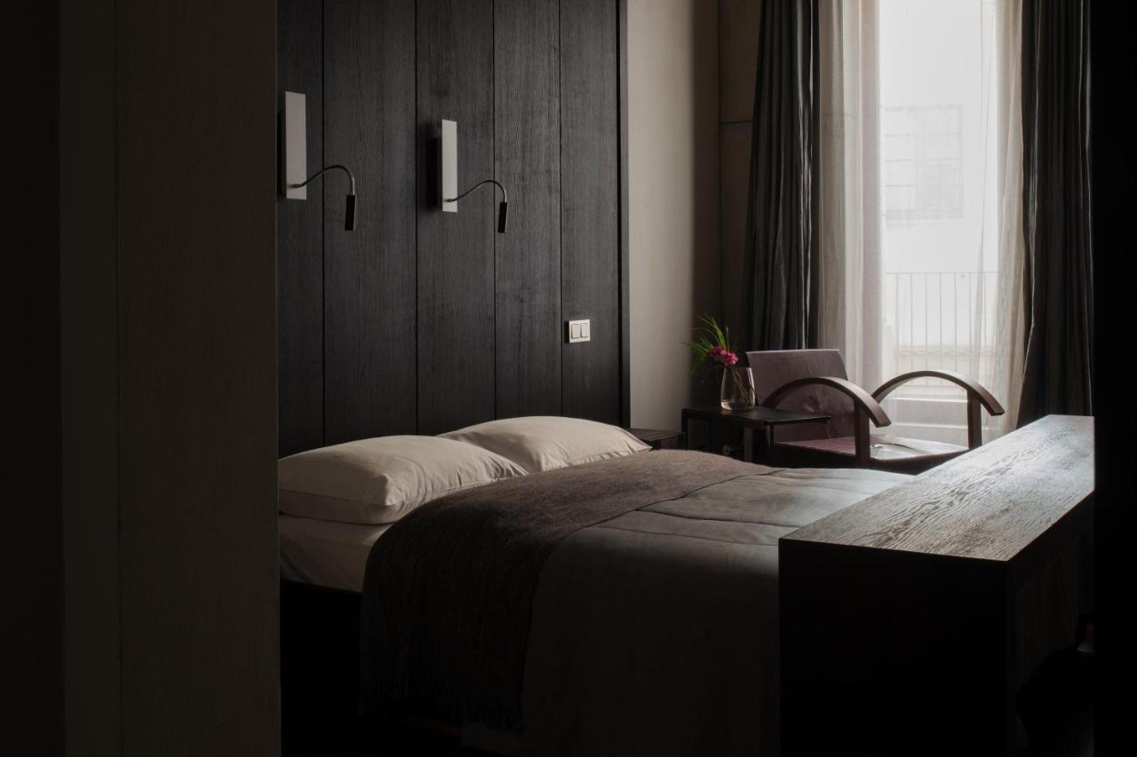 Hotel Monopol วรอตซวาฟ ภายนอก รูปภาพ A room at the Hotel