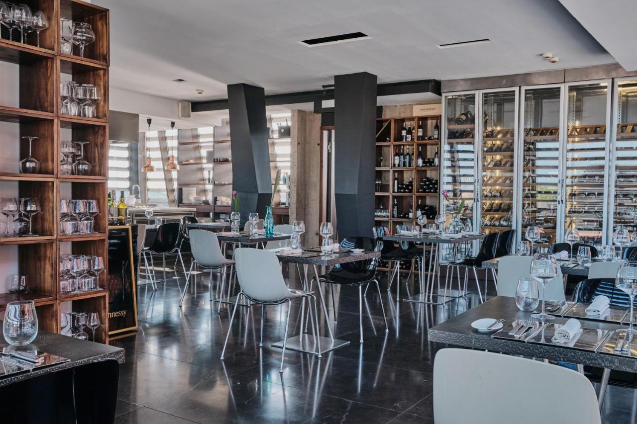 Hotel Monopol วรอตซวาฟ ภายนอก รูปภาพ Restaurant